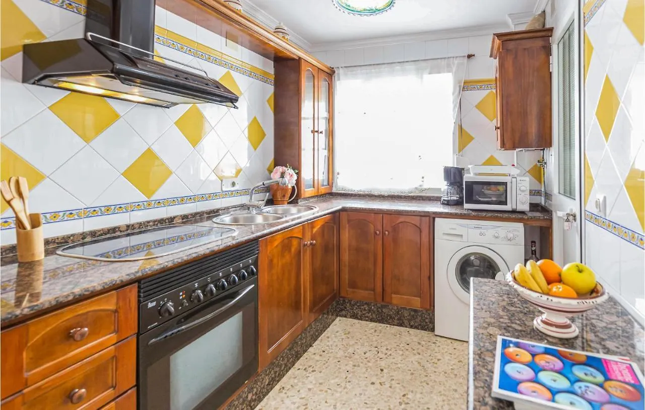 2 Bedroom Cozy Apartment In Conil De La Frontera Spagna